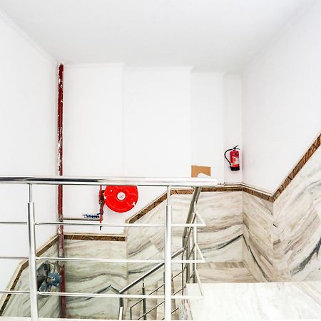 Hotel O Anchal Dx 뉴델리 외부 사진