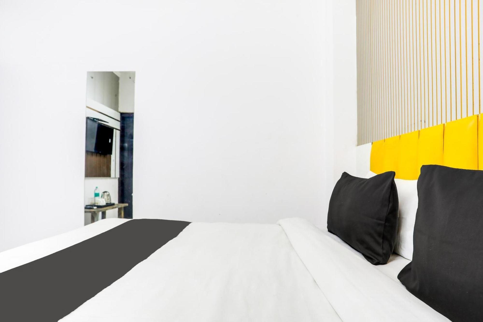 Hotel O Anchal Dx 뉴델리 외부 사진
