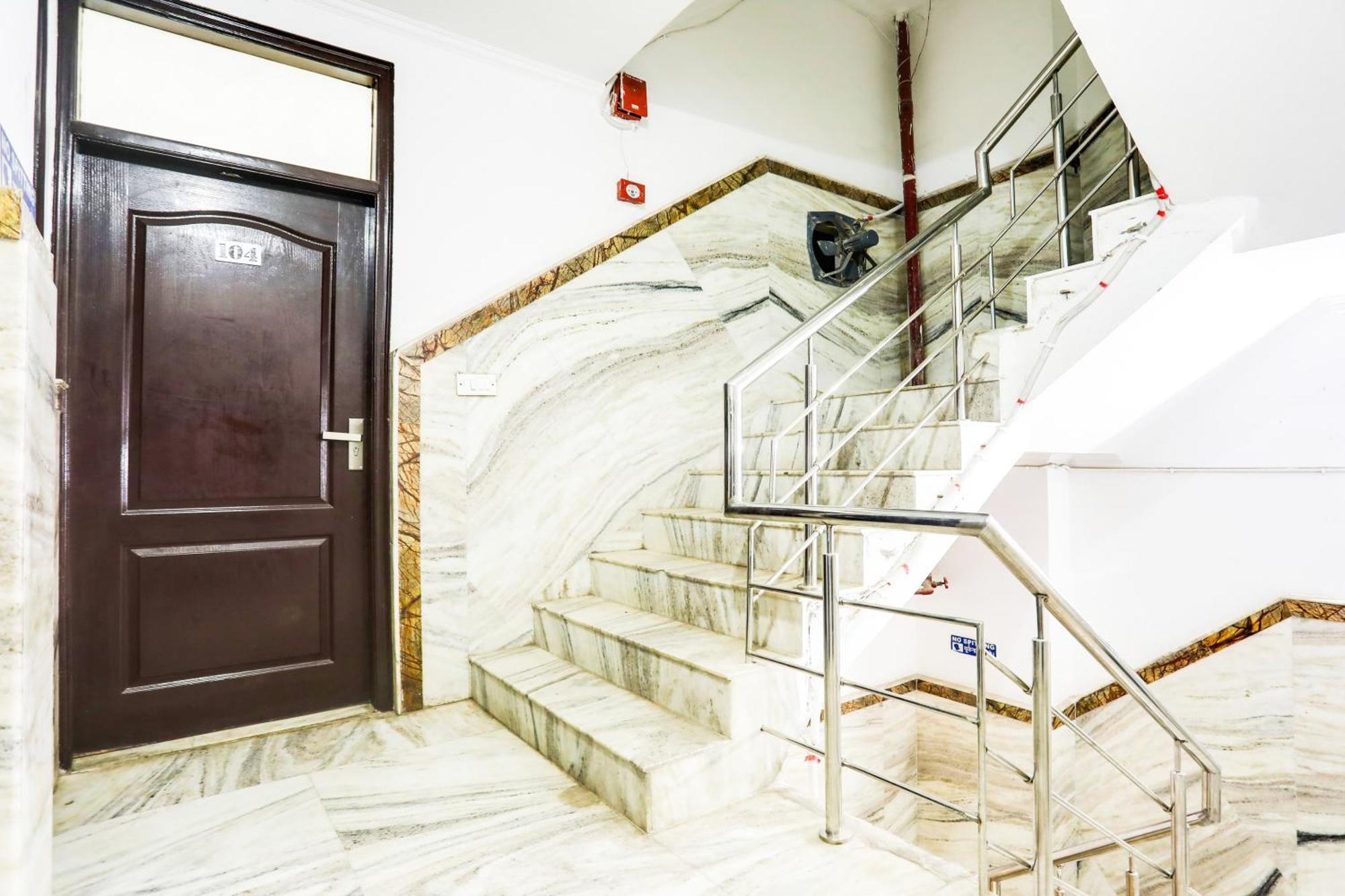 Hotel O Anchal Dx 뉴델리 외부 사진