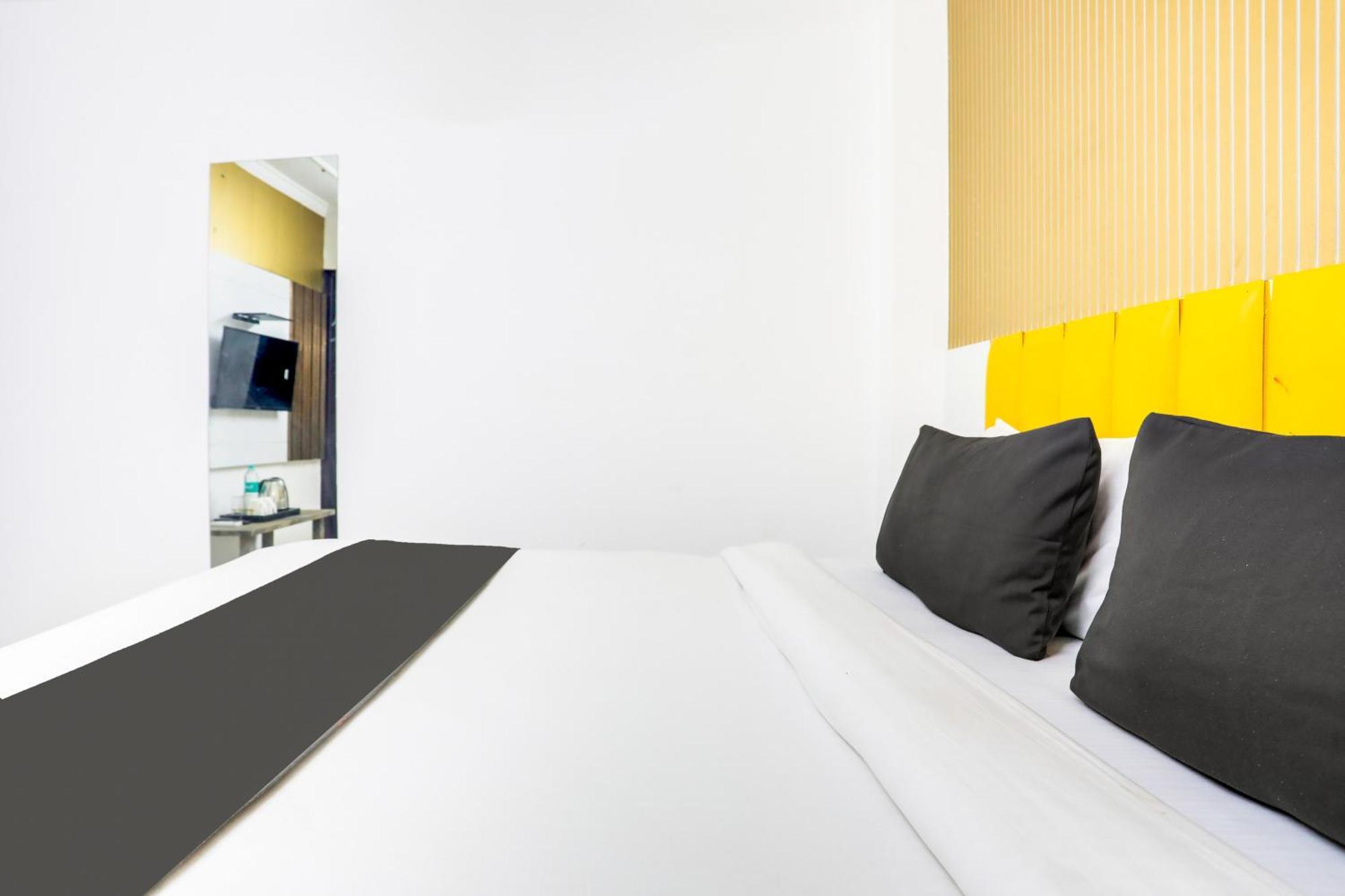 Hotel O Anchal Dx 뉴델리 외부 사진